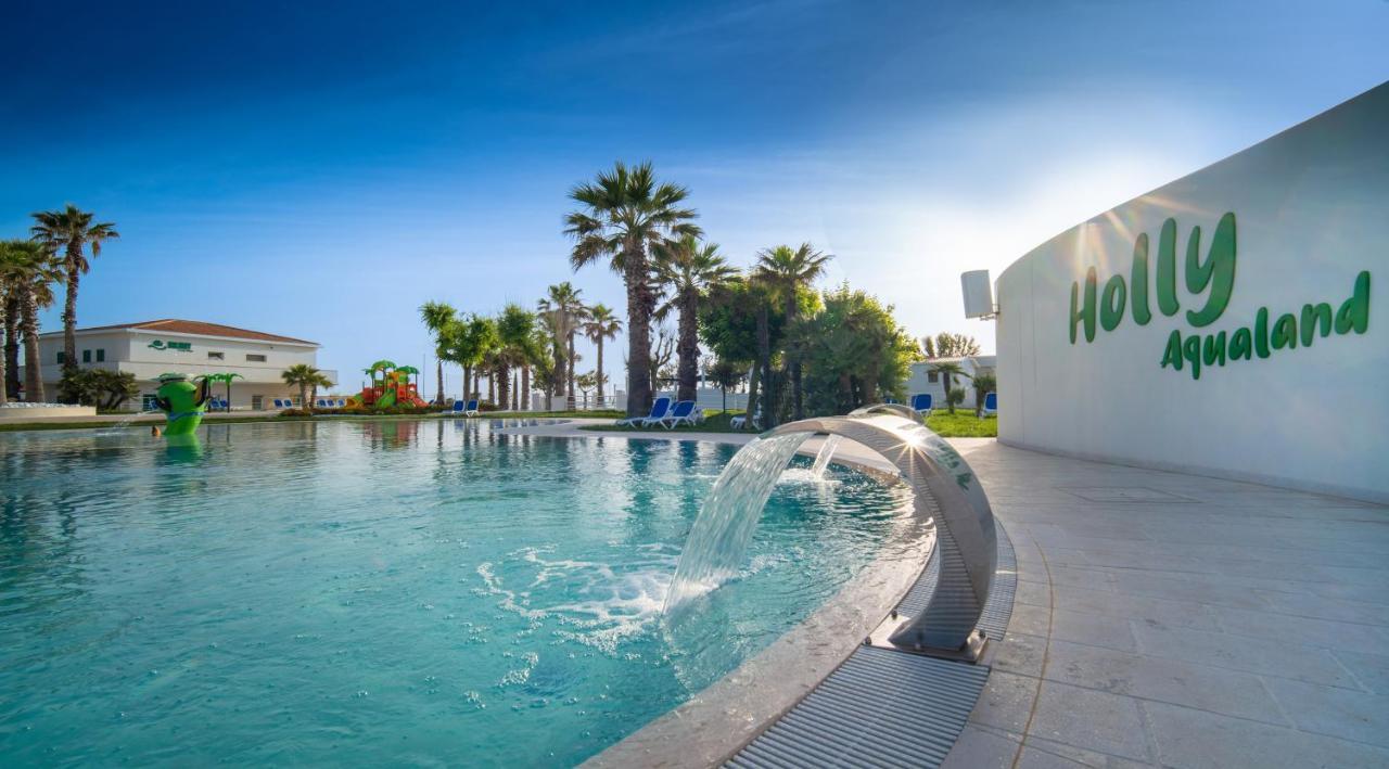 Holiday Family Village Porto SantʼElpidio Extérieur photo