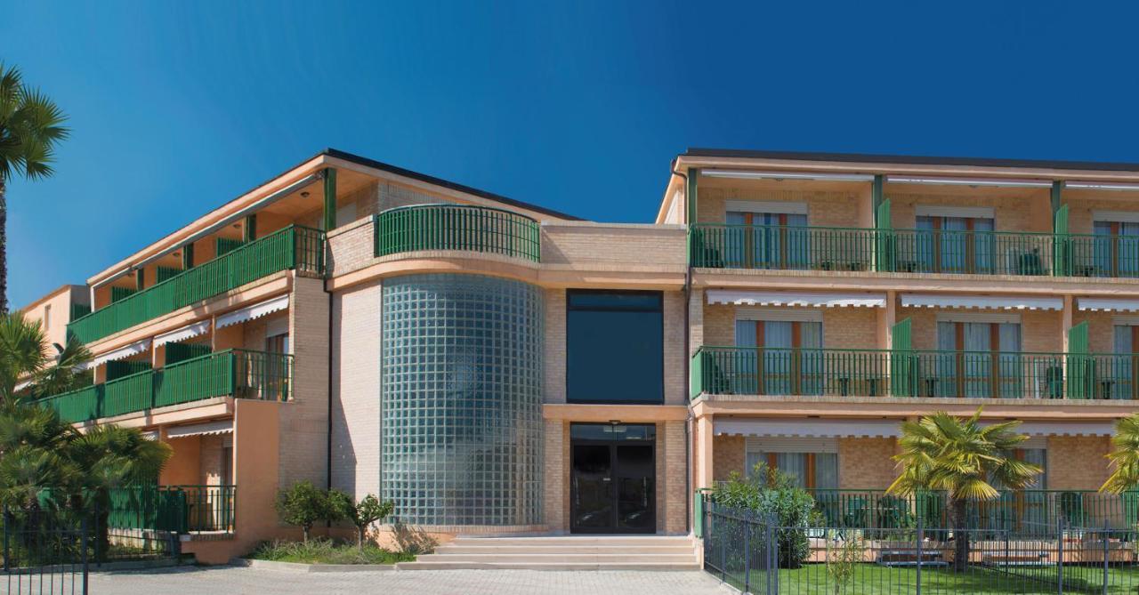 Holiday Family Village Porto SantʼElpidio Chambre photo