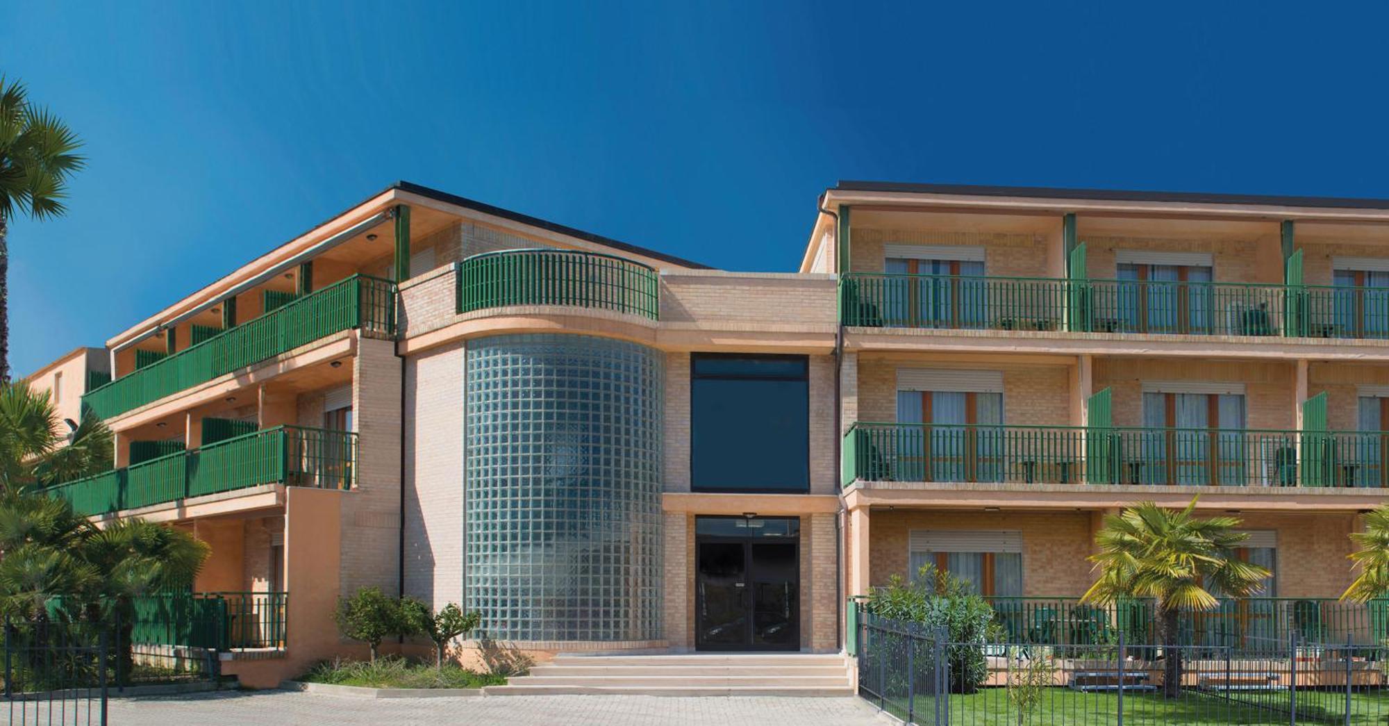 Holiday Family Village Porto SantʼElpidio Extérieur photo